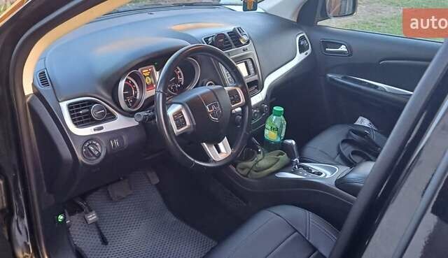 Чорний Додж Джорні, об'ємом двигуна 2.36 л та пробігом 68 тис. км за 15800 $, фото 3 на Automoto.ua