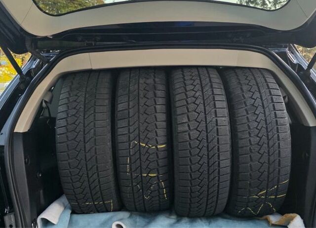 Чорний Додж Джорні, об'ємом двигуна 3.6 л та пробігом 112 тис. км за 16300 $, фото 13 на Automoto.ua