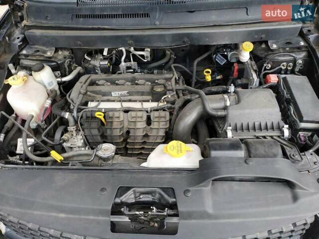 Чорний Додж Джорні, об'ємом двигуна 2.36 л та пробігом 68 тис. км за 15800 $, фото 11 на Automoto.ua