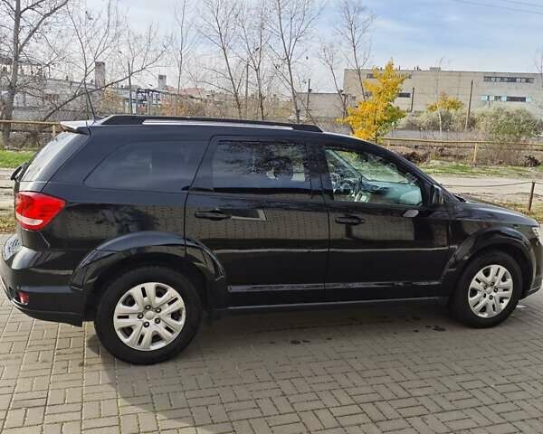 Чорний Додж Джорні, об'ємом двигуна 2.36 л та пробігом 209 тис. км за 13200 $, фото 1 на Automoto.ua