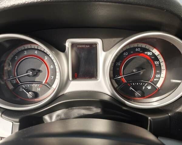 Чорний Додж Джорні, об'ємом двигуна 2.36 л та пробігом 209 тис. км за 13200 $, фото 11 на Automoto.ua