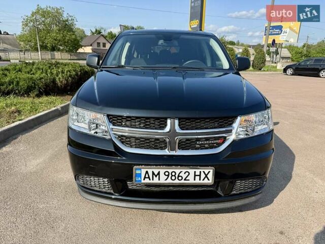 Черный Додж Джорни, объемом двигателя 2.36 л и пробегом 179 тыс. км за 10950 $, фото 1 на Automoto.ua