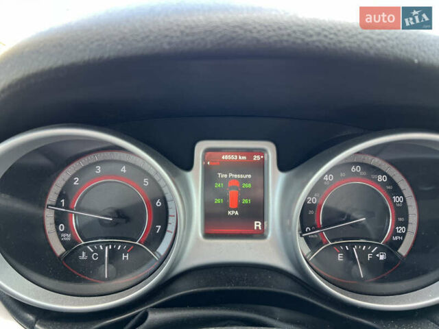 Черный Додж Джорни, объемом двигателя 2.36 л и пробегом 48 тыс. км за 14000 $, фото 14 на Automoto.ua