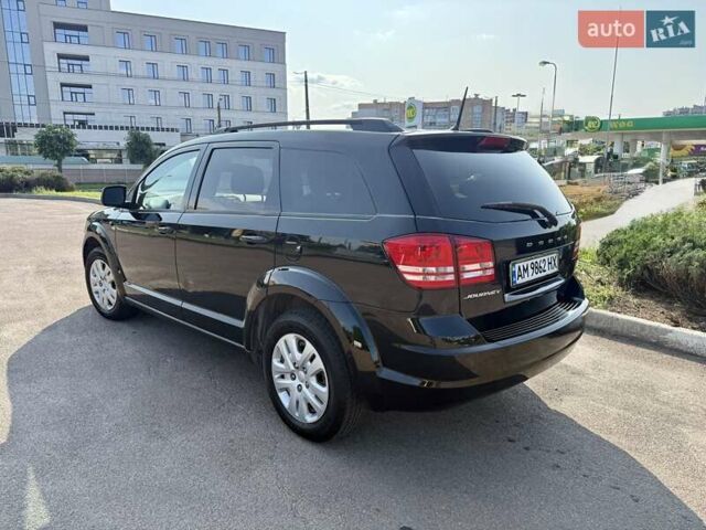 Черный Додж Джорни, объемом двигателя 2.36 л и пробегом 179 тыс. км за 10950 $, фото 6 на Automoto.ua