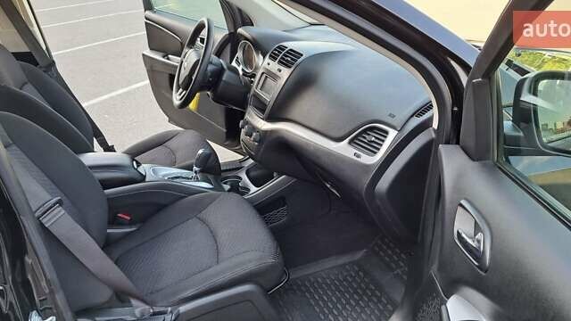 Черный Додж Джорни, объемом двигателя 2.4 л и пробегом 96 тыс. км за 12300 $, фото 10 на Automoto.ua