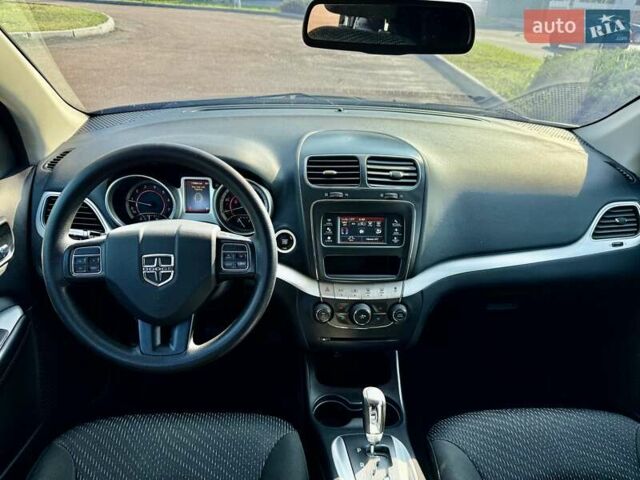 Черный Додж Джорни, объемом двигателя 2.36 л и пробегом 179 тыс. км за 10950 $, фото 14 на Automoto.ua