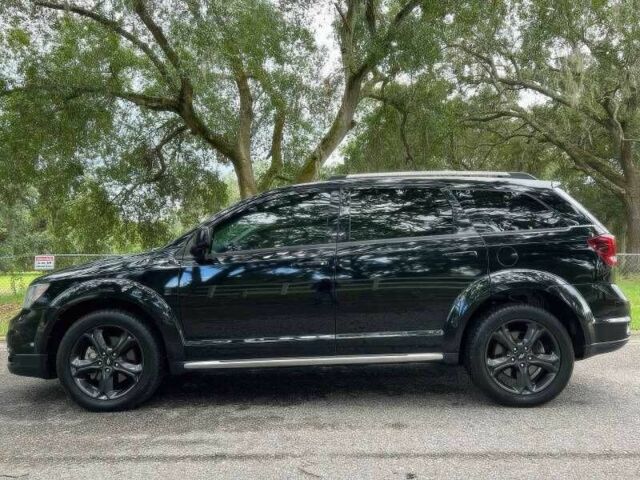 Черный Додж Джорни, объемом двигателя 3.6 л и пробегом 98 тыс. км за 9000 $, фото 3 на Automoto.ua