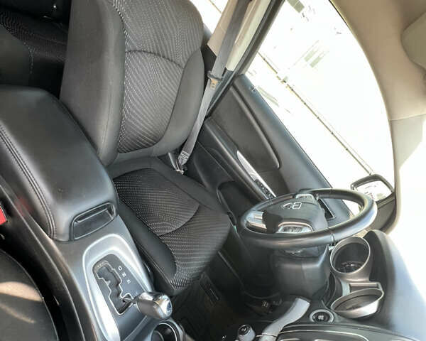 Черный Додж Джорни, объемом двигателя 2.36 л и пробегом 48 тыс. км за 14000 $, фото 28 на Automoto.ua