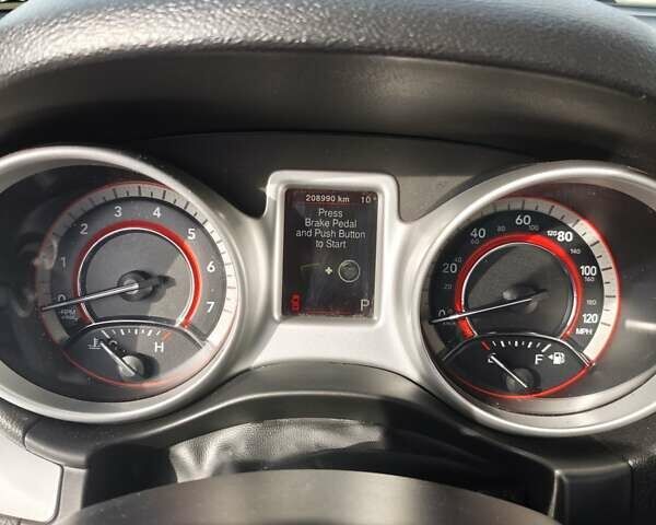 Чорний Додж Джорні, об'ємом двигуна 2.36 л та пробігом 209 тис. км за 13200 $, фото 12 на Automoto.ua