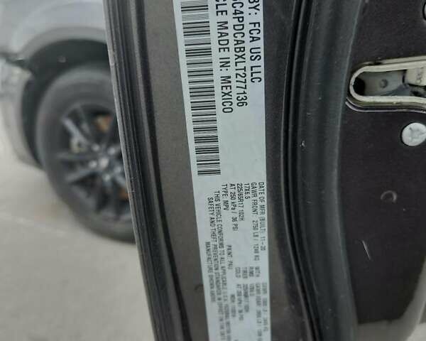 Черный Додж Джорни, объемом двигателя 2.36 л и пробегом 109 тыс. км за 2500 $, фото 12 на Automoto.ua