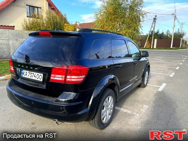 Черный Додж Джорни, объемом двигателя 2.4 л и пробегом 69 тыс. км за 13300 $, фото 2 на Automoto.ua