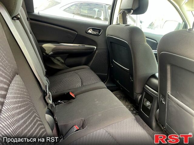 Черный Додж Джорни, объемом двигателя 2.4 л и пробегом 69 тыс. км за 13300 $, фото 8 на Automoto.ua