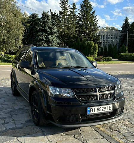 Черный Додж Джорни, объемом двигателя 2.4 л и пробегом 69 тыс. км за 14900 $, фото 2 на Automoto.ua