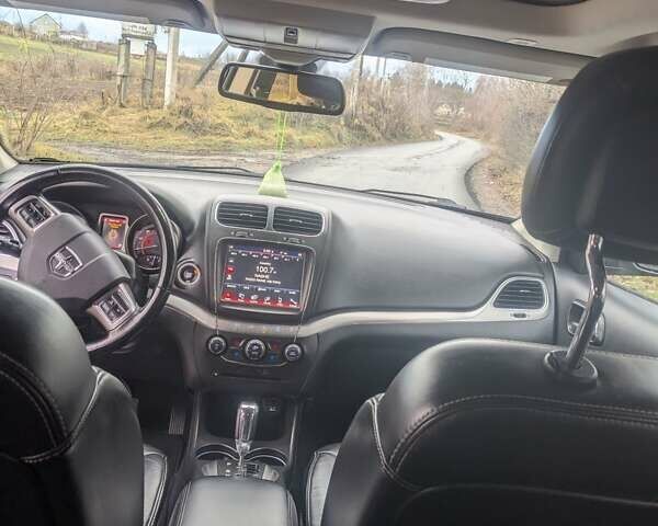 Чорний Додж Джорні, об'ємом двигуна 2.4 л та пробігом 167 тис. км за 12900 $, фото 7 на Automoto.ua