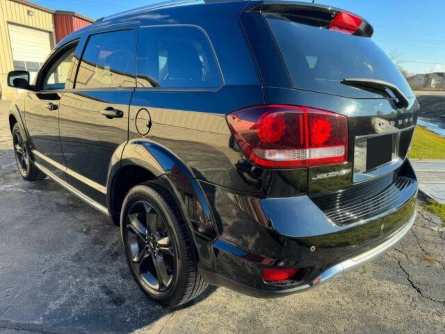 Черный Додж Джорни, объемом двигателя 2.4 л и пробегом 35 тыс. км за 10900 $, фото 3 на Automoto.ua