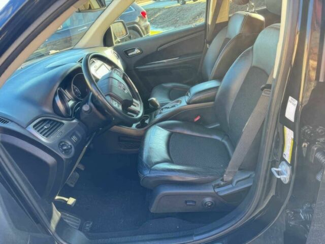 Черный Додж Джорни, объемом двигателя 2.4 л и пробегом 35 тыс. км за 10900 $, фото 8 на Automoto.ua