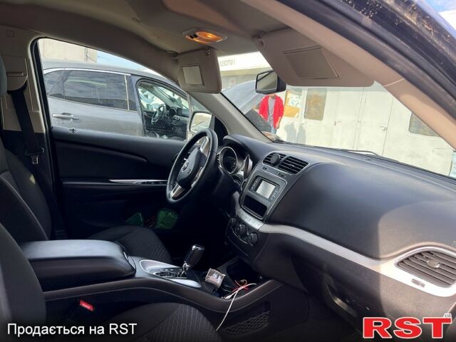 Черный Додж Джорни, объемом двигателя 2.4 л и пробегом 69 тыс. км за 13300 $, фото 9 на Automoto.ua