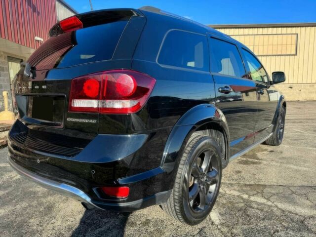 Черный Додж Джорни, объемом двигателя 2.4 л и пробегом 35 тыс. км за 10900 $, фото 5 на Automoto.ua