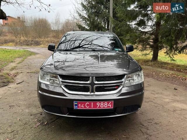 Коричневый Додж Джорни, объемом двигателя 2.36 л и пробегом 150 тыс. км за 9700 $, фото 2 на Automoto.ua
