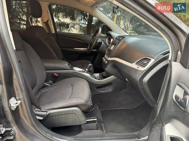 Коричневый Додж Джорни, объемом двигателя 2.36 л и пробегом 150 тыс. км за 9700 $, фото 20 на Automoto.ua