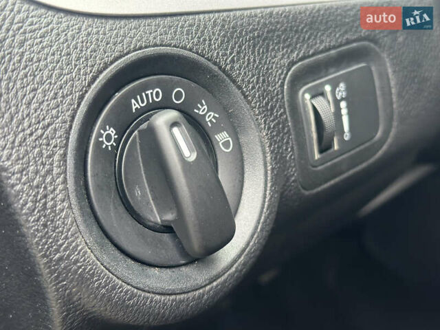 Коричневый Додж Джорни, объемом двигателя 2.4 л и пробегом 189 тыс. км за 11500 $, фото 25 на Automoto.ua