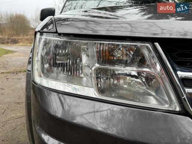 Коричневый Додж Джорни, объемом двигателя 2.36 л и пробегом 150 тыс. км за 9700 $, фото 12 на Automoto.ua