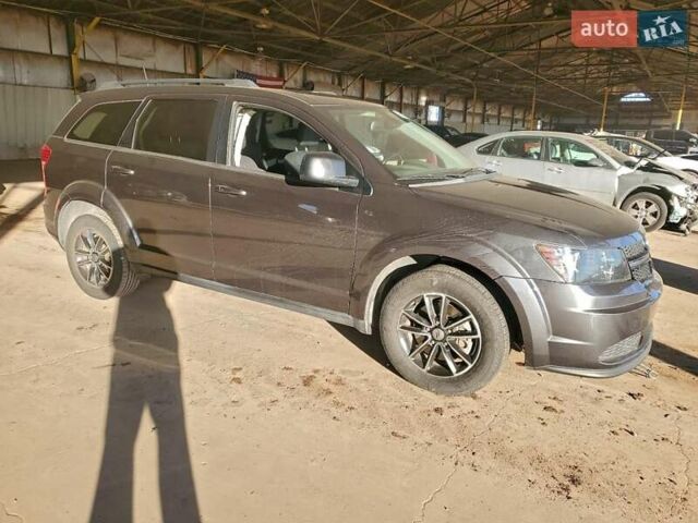 Коричневый Додж Джорни, объемом двигателя 2.36 л и пробегом 152 тыс. км за 1200 $, фото 3 на Automoto.ua