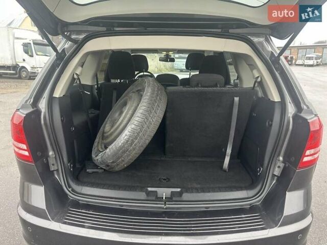 Коричневый Додж Джорни, объемом двигателя 2.4 л и пробегом 114 тыс. км за 12900 $, фото 1 на Automoto.ua