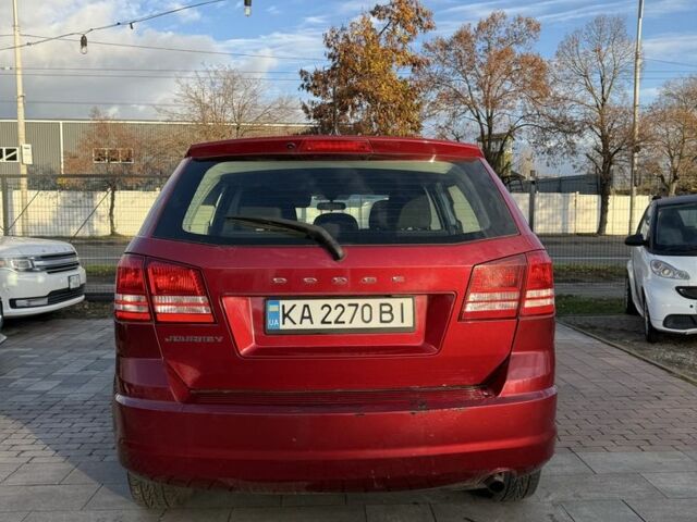 Красный Додж Джорни, объемом двигателя 2.4 л и пробегом 285 тыс. км за 7700 $, фото 3 на Automoto.ua