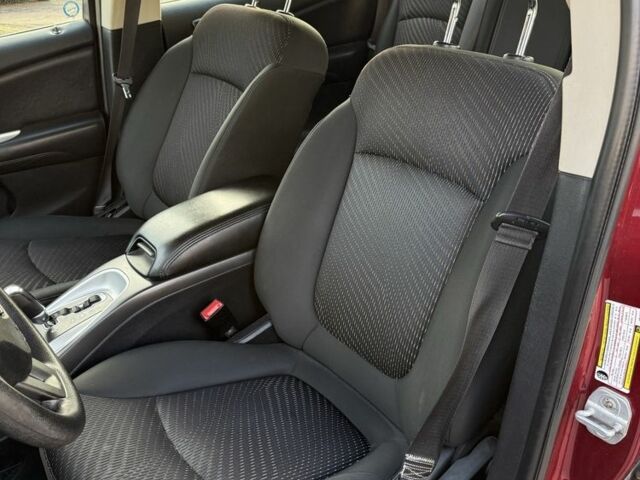 Красный Додж Джорни, объемом двигателя 2.4 л и пробегом 285 тыс. км за 7700 $, фото 10 на Automoto.ua