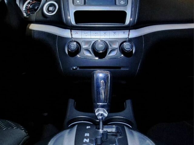 Червоний Додж Джорні, об'ємом двигуна 2.4 л та пробігом 92 тис. км за 12025 $, фото 12 на Automoto.ua