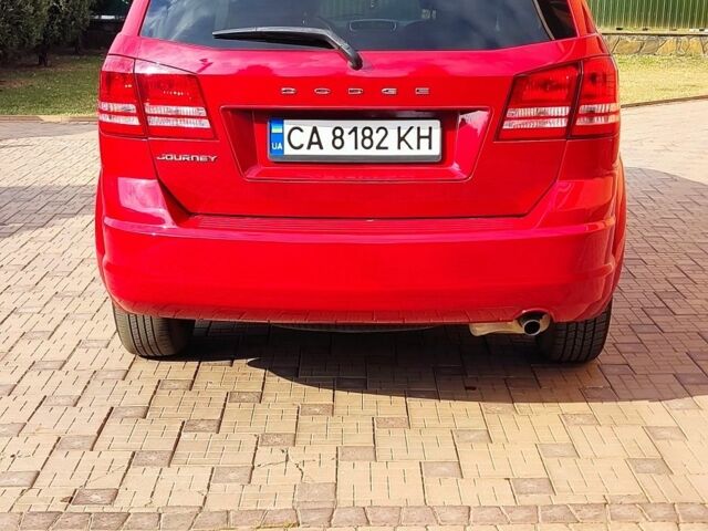 Красный Додж Джорни, объемом двигателя 2.4 л и пробегом 60 тыс. км за 12500 $, фото 2 на Automoto.ua