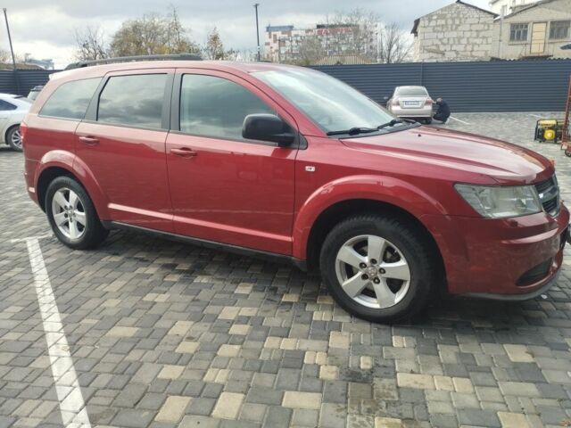 Красный Додж Джорни, объемом двигателя 2 л и пробегом 271 тыс. км за 5000 $, фото 1 на Automoto.ua