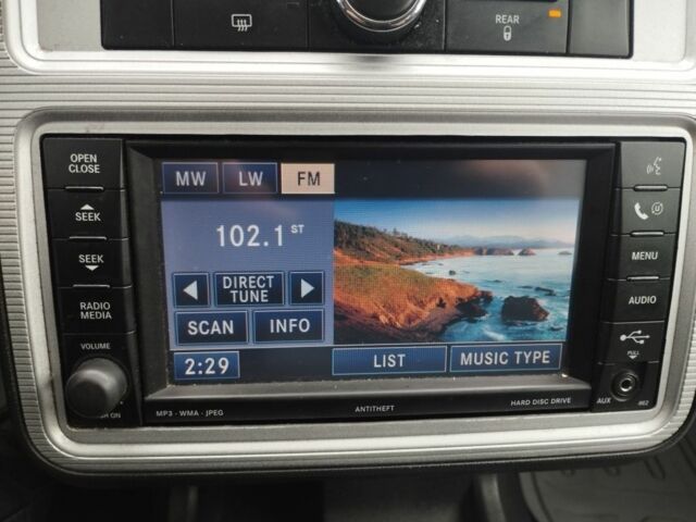 Красный Додж Джорни, объемом двигателя 2 л и пробегом 271 тыс. км за 5000 $, фото 8 на Automoto.ua