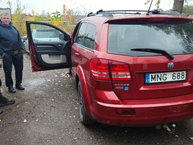 Червоний Додж Джорні, об'ємом двигуна 2 л та пробігом 218 тис. км за 4058 $, фото 3 на Automoto.ua