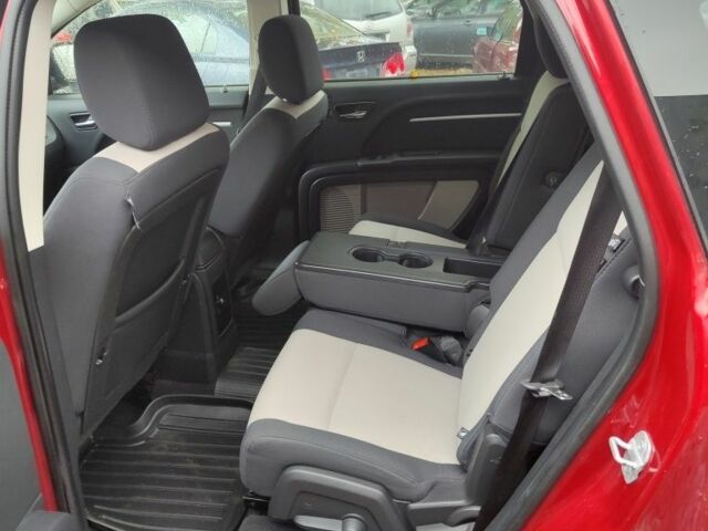 Червоний Додж Джорні, об'ємом двигуна 2 л та пробігом 218 тис. км за 4058 $, фото 5 на Automoto.ua