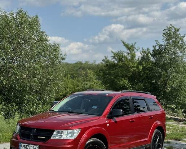 Червоний Додж Джорні, об'ємом двигуна 1.97 л та пробігом 330 тис. км за 10500 $, фото 1 на Automoto.ua