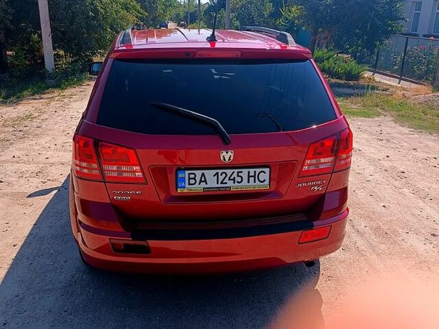 Красный Додж Джорни, объемом двигателя 2 л и пробегом 161 тыс. км за 10000 $, фото 2 на Automoto.ua