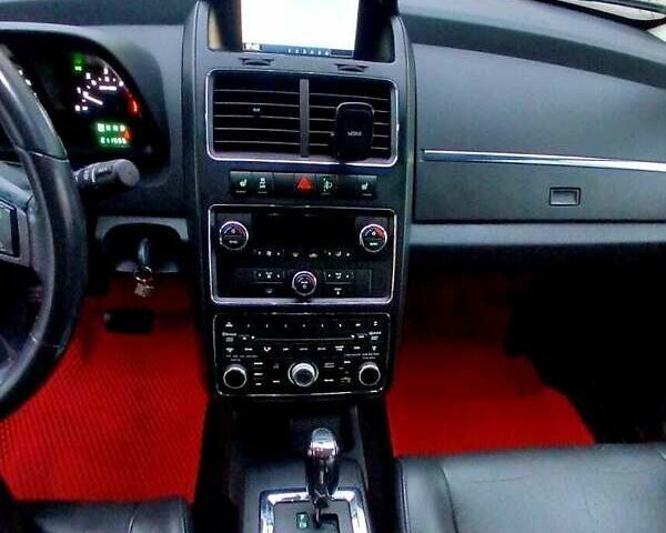 Червоний Додж Джорні, об'ємом двигуна 2 л та пробігом 212 тис. км за 9999 $, фото 5 на Automoto.ua