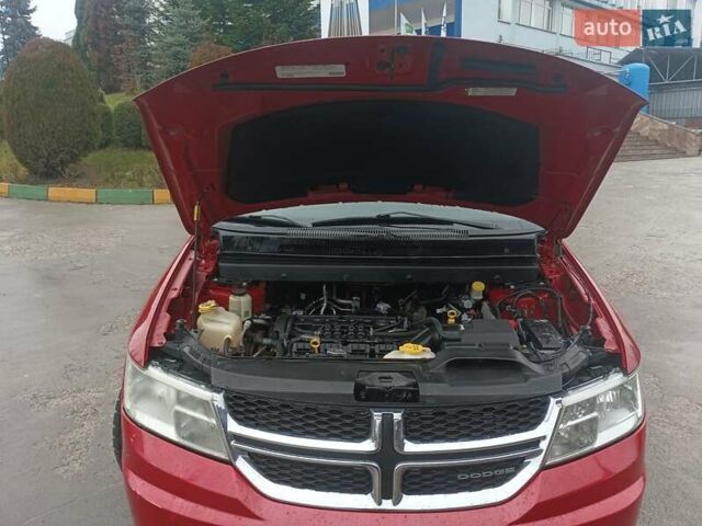 Красный Додж Джорни, объемом двигателя 2.36 л и пробегом 195 тыс. км за 7800 $, фото 22 на Automoto.ua