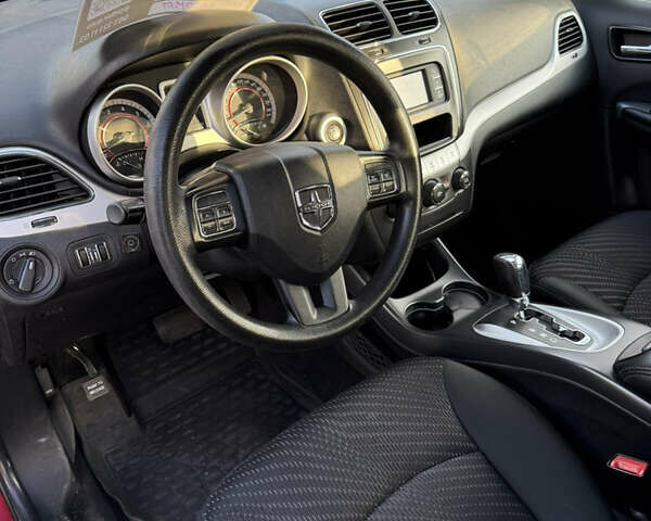 Червоний Додж Джорні, об'ємом двигуна 2.36 л та пробігом 285 тис. км за 7700 $, фото 11 на Automoto.ua