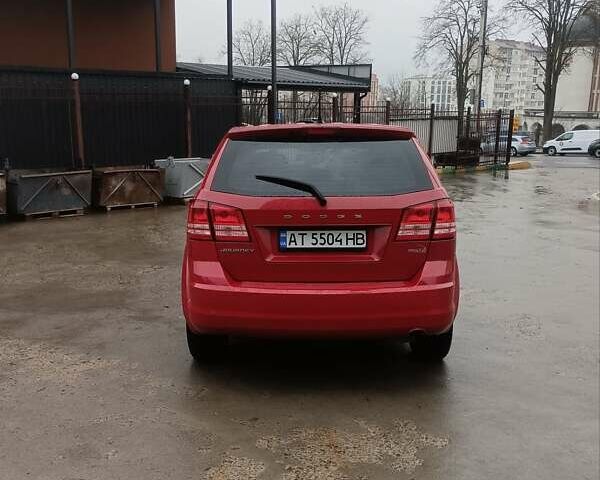 Красный Додж Джорни, объемом двигателя 2.36 л и пробегом 195 тыс. км за 7800 $, фото 4 на Automoto.ua