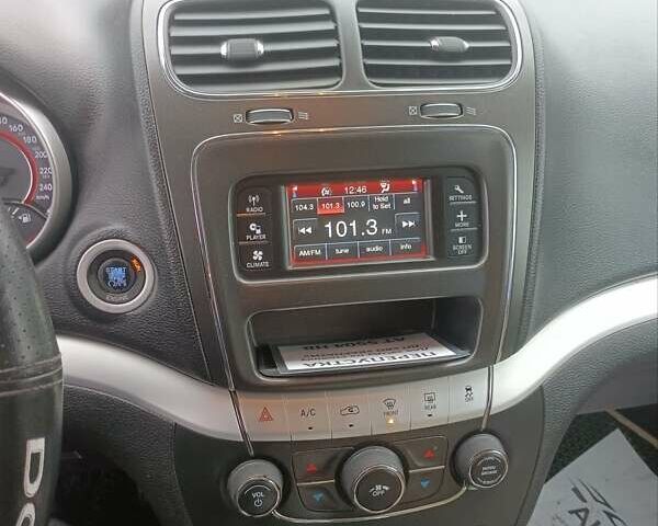 Красный Додж Джорни, объемом двигателя 2.36 л и пробегом 195 тыс. км за 7800 $, фото 17 на Automoto.ua