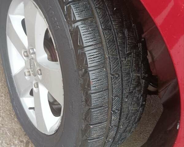 Красный Додж Джорни, объемом двигателя 2.36 л и пробегом 195 тыс. км за 7800 $, фото 9 на Automoto.ua