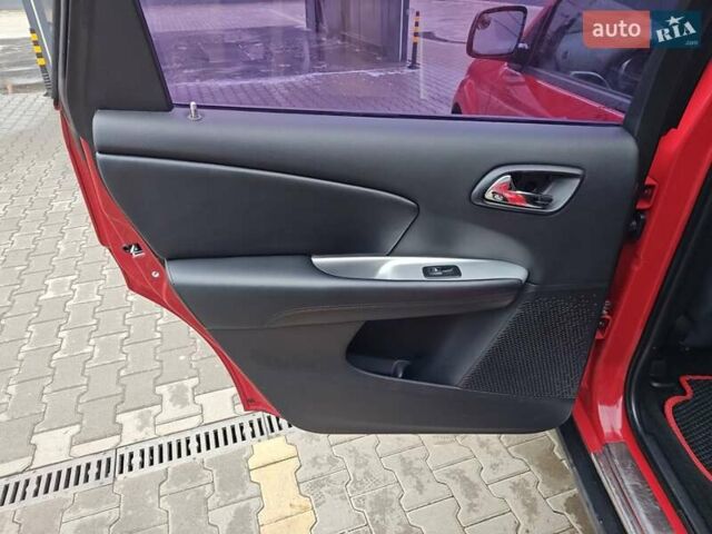 Красный Додж Джорни, объемом двигателя 2.36 л и пробегом 163 тыс. км за 8600 $, фото 32 на Automoto.ua