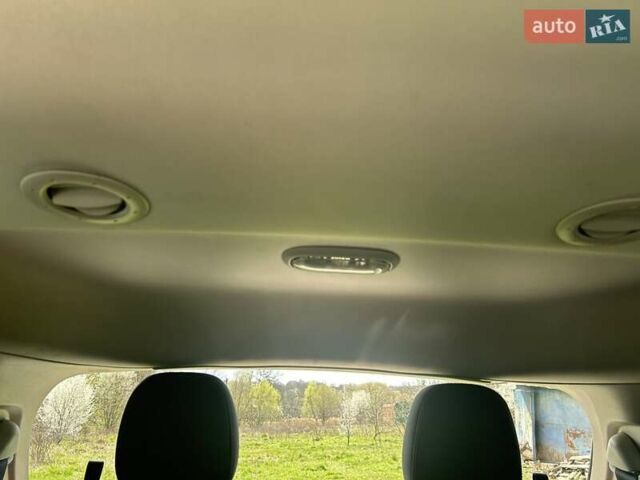 Красный Додж Джорни, объемом двигателя 2.36 л и пробегом 174 тыс. км за 9500 $, фото 16 на Automoto.ua