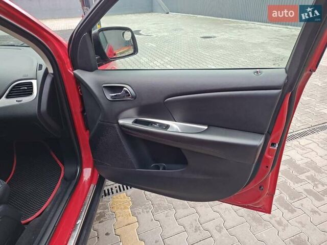 Красный Додж Джорни, объемом двигателя 2.36 л и пробегом 163 тыс. км за 8600 $, фото 33 на Automoto.ua