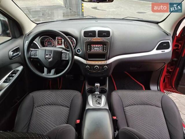 Красный Додж Джорни, объемом двигателя 2.36 л и пробегом 163 тыс. км за 8600 $, фото 22 на Automoto.ua