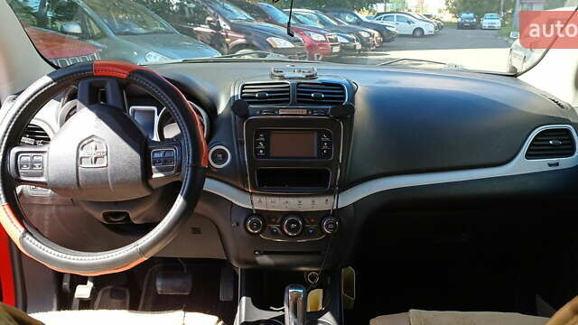 Красный Додж Джорни, объемом двигателя 2.36 л и пробегом 190 тыс. км за 11000 $, фото 18 на Automoto.ua