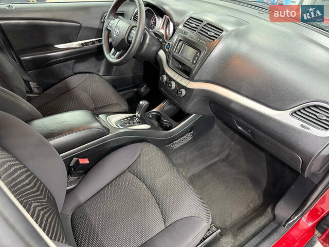 Красный Додж Джорни, объемом двигателя 2.4 л и пробегом 270 тыс. км за 7750 $, фото 14 на Automoto.ua